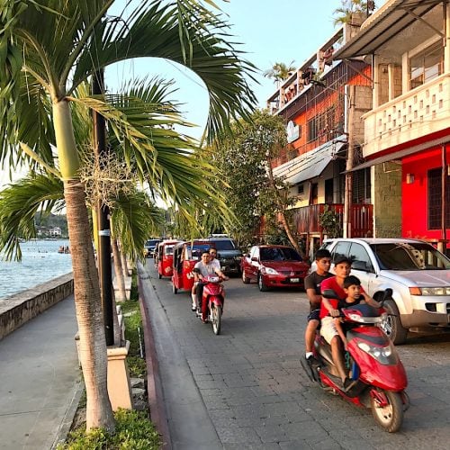 tuk tuks in Flores Guatemala