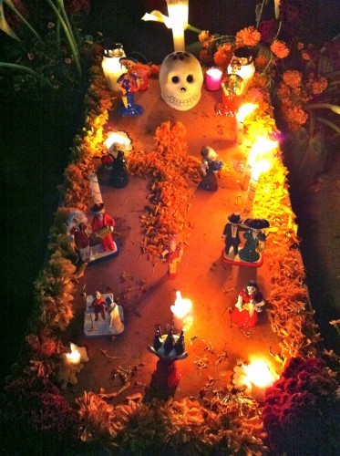 Decorated Day of the Dead altar in the Panteon Antiguo (Old Cemetery) of Santa Cruz Xoxocotlán 
