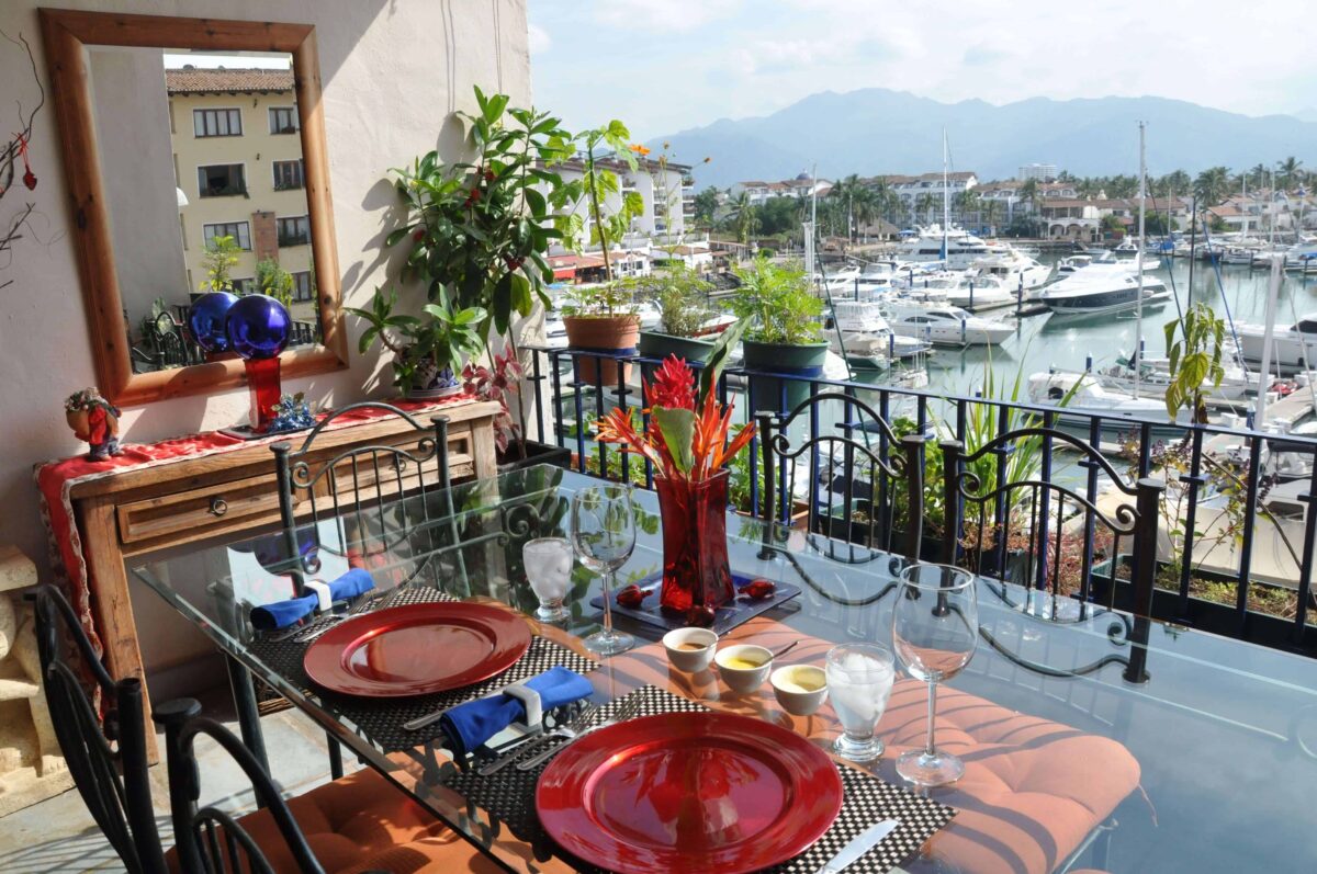 Table for two at Arte Culinario cooking school in Puerto Vallarta.