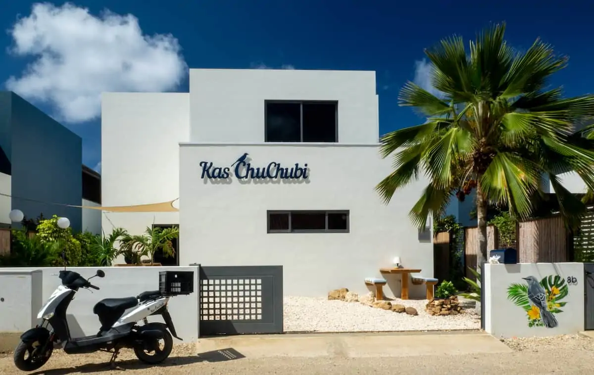 Exterior of an adult-only apartment on Bonaire. Photo credit Kas Chuchubi.