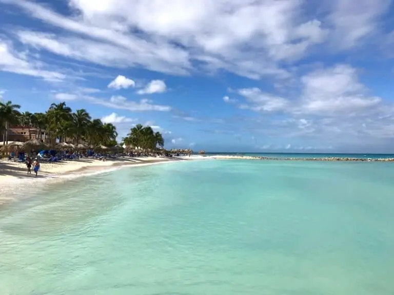 Beautiful beach in Aruba.