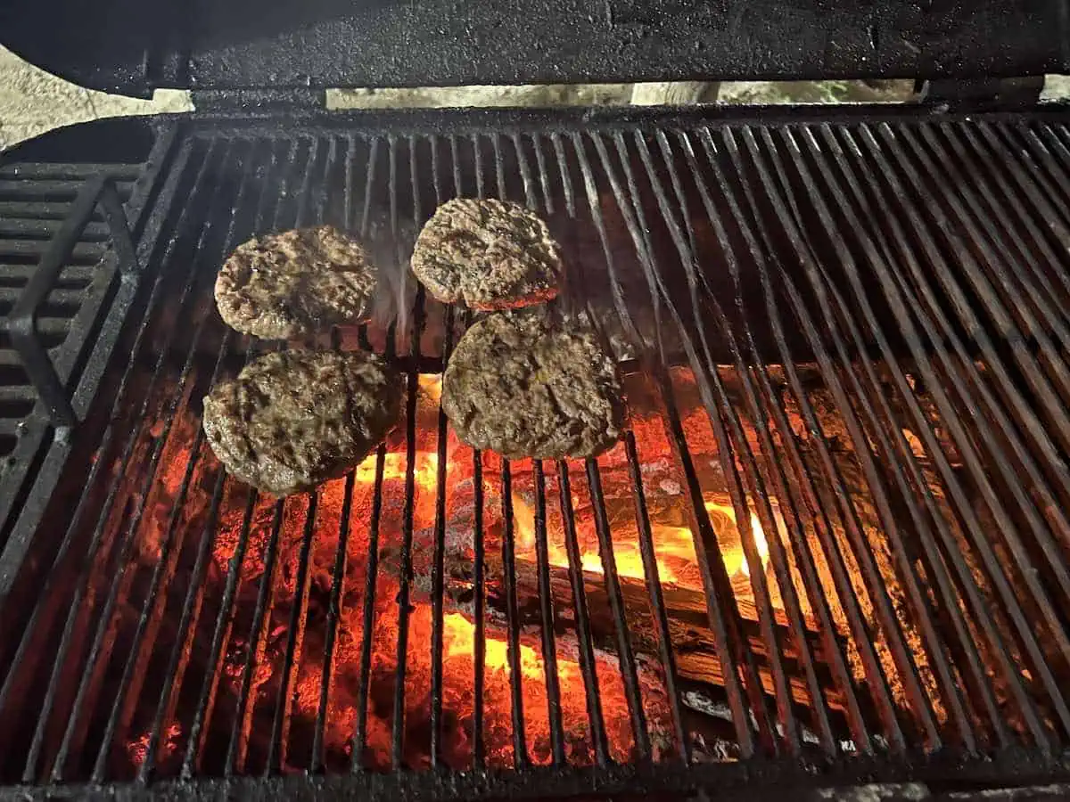 Burgers on the grill at Bonanza, Huatulco.