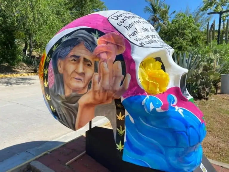 Display of a calavera on the Rinconada in Puerto Escondido.