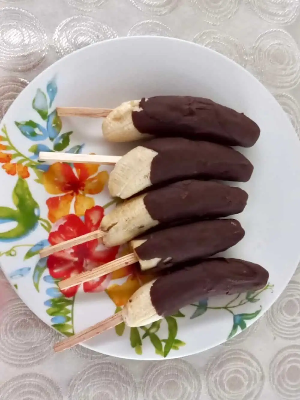 Guatemalan chocobananas on a plate. 