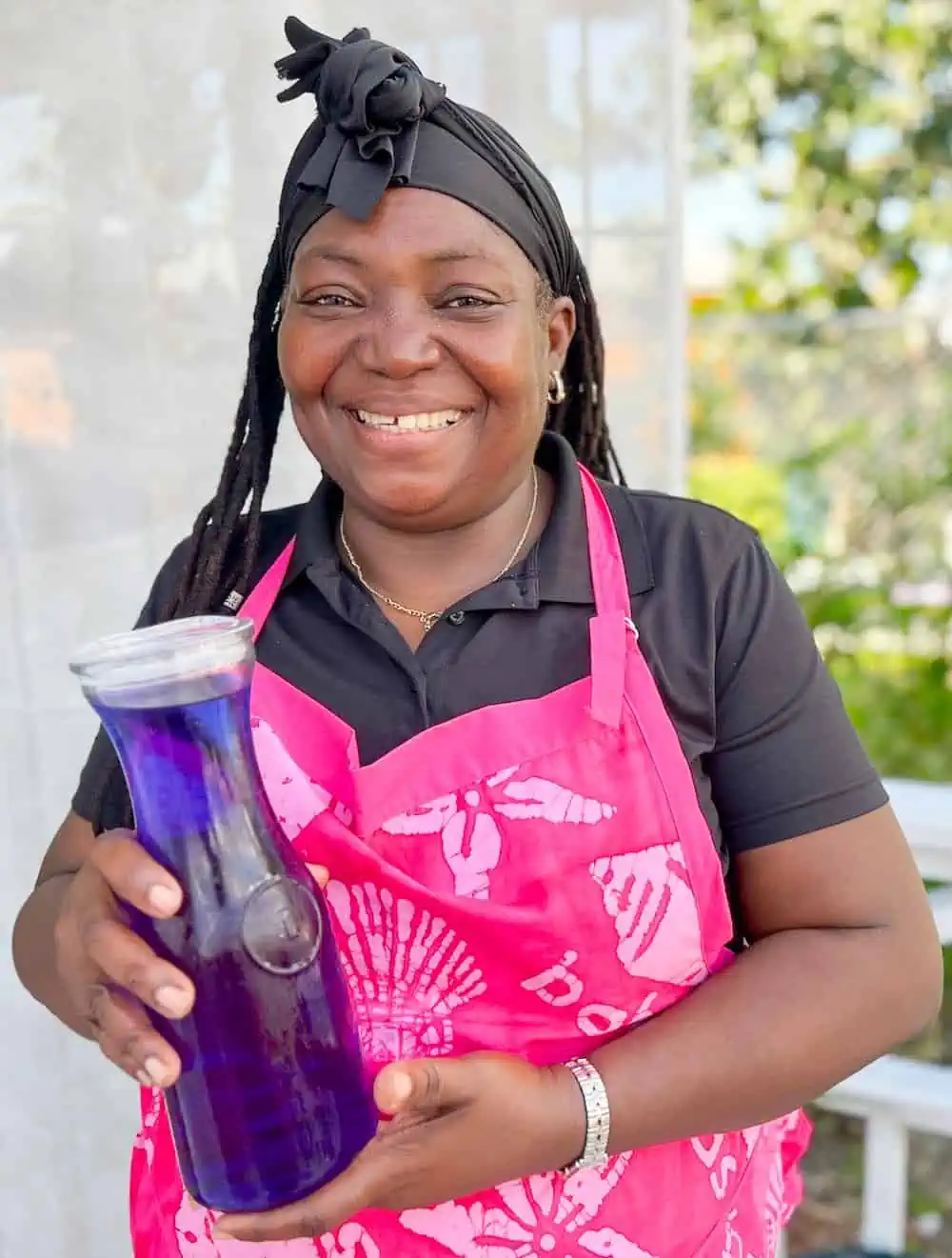 A local volunteer ambassador at a People-to-People breakfast in Freeport, Bahamas. 