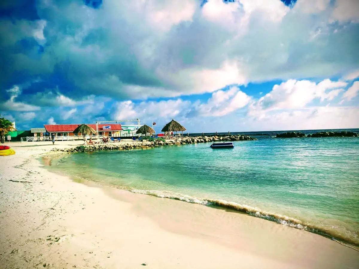 Sunscape Curaçao Resort, Spa Casino Beach and ocean.