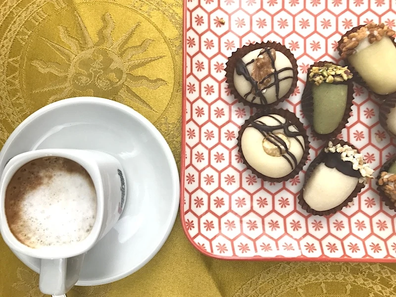 Pasticceria de Vito Di Costa Anna Maria  in Alessano.